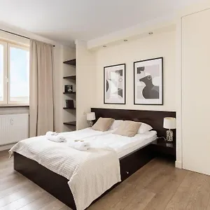 Concierge Metro Wilanowska Gym & Pool Apartment